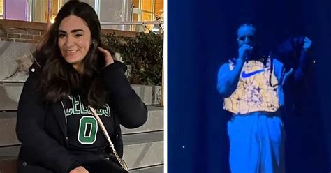 Drake fan who tossed her 36G bra at the rapper during concert is。